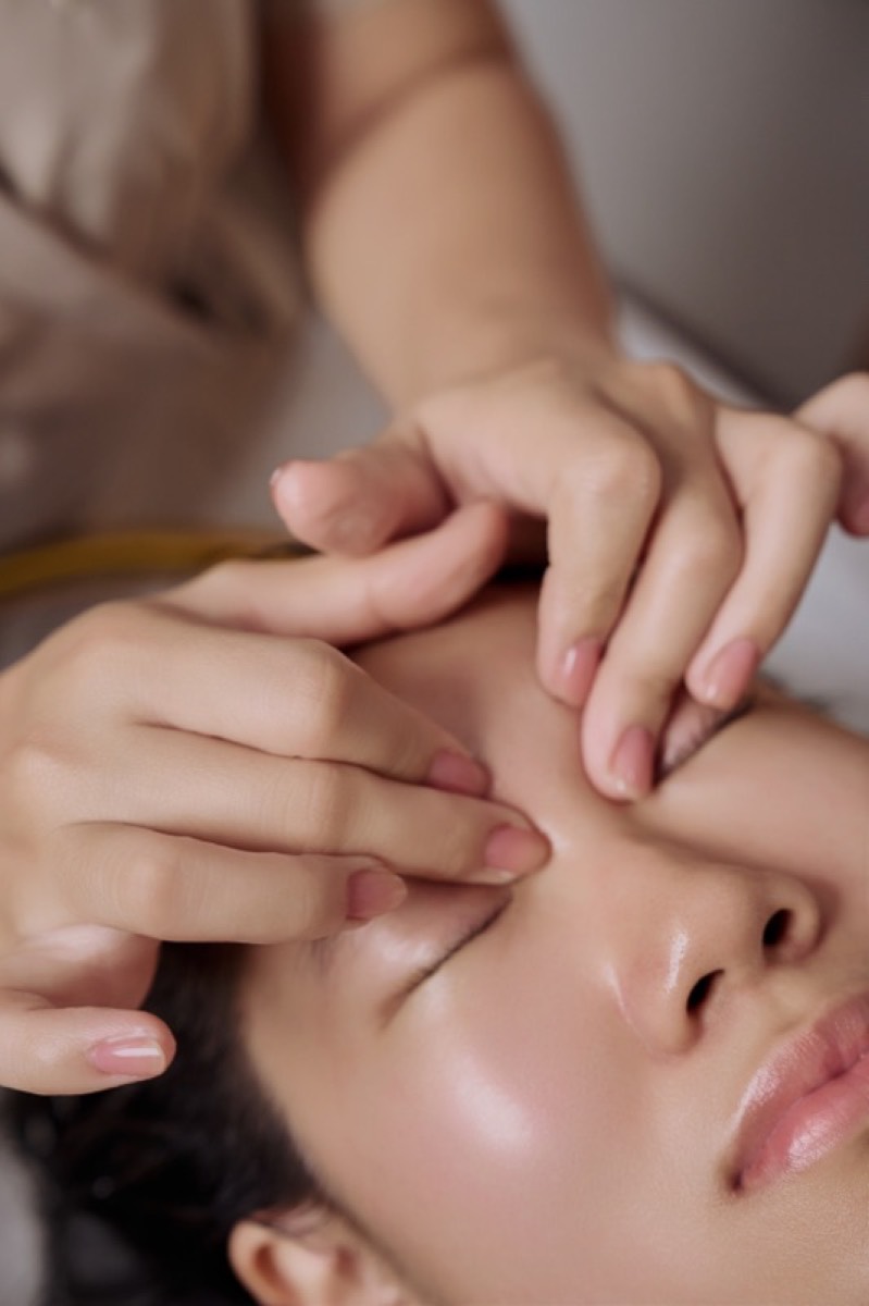 An dưỡng chuyên sâu mắt